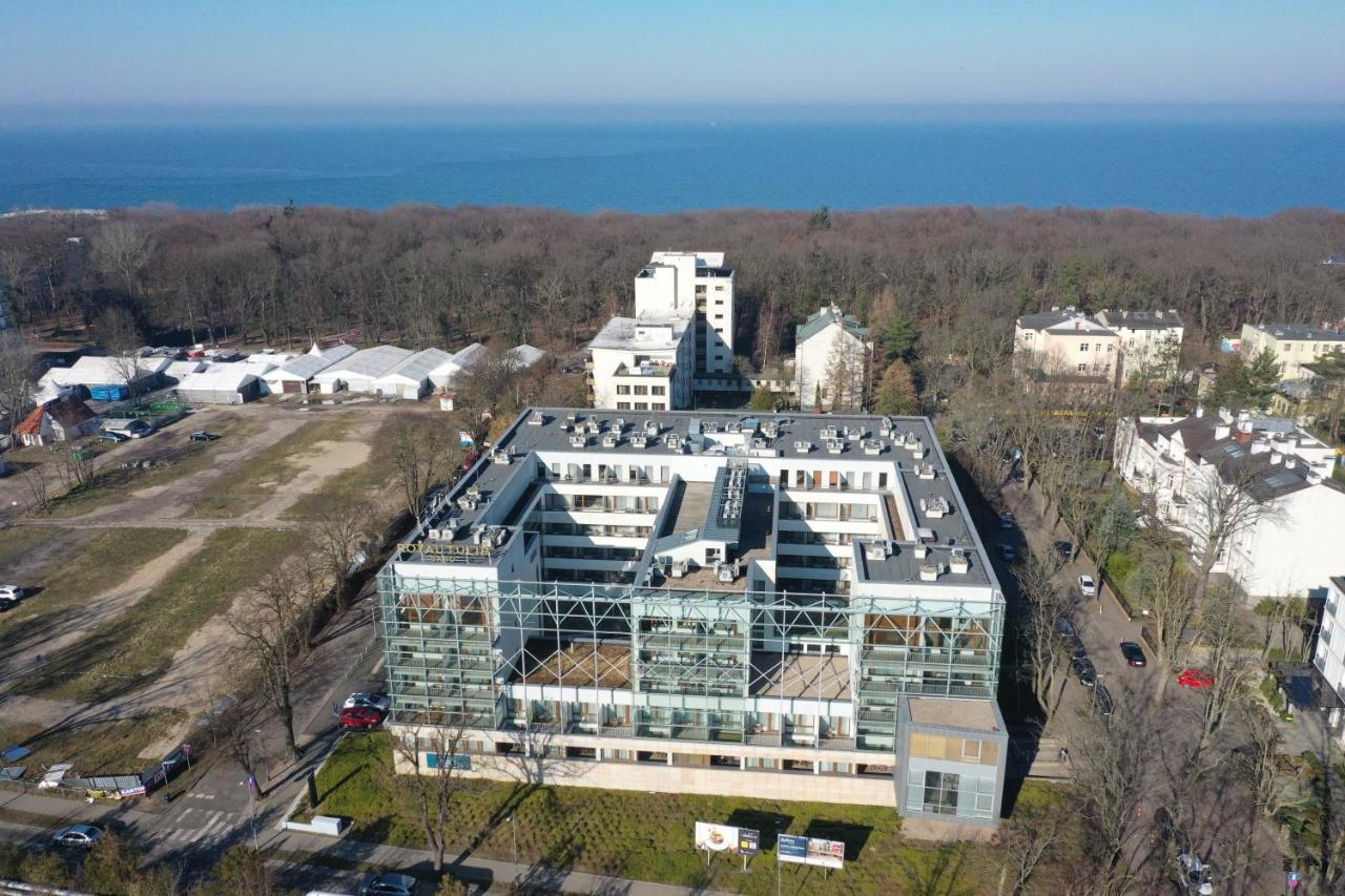 423 W Royal Tulip Sand 200 M Plaza Dobruk Apartamenty Kolobrzeg Exterior photo
